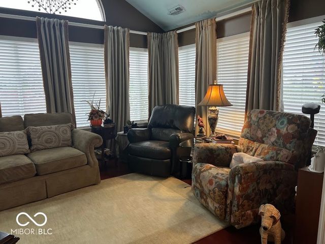7386 Lake Lakota Place, Indianapolis, IN 46217