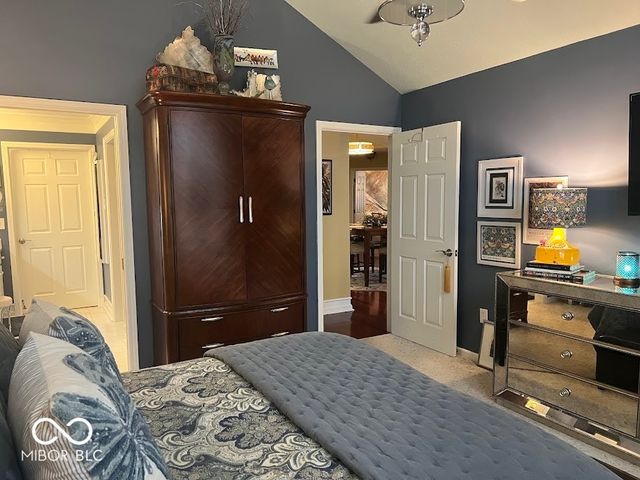 7386 Lake Lakota Place, Indianapolis, IN 46217