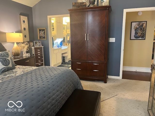 7386 Lake Lakota Place, Indianapolis, IN 46217