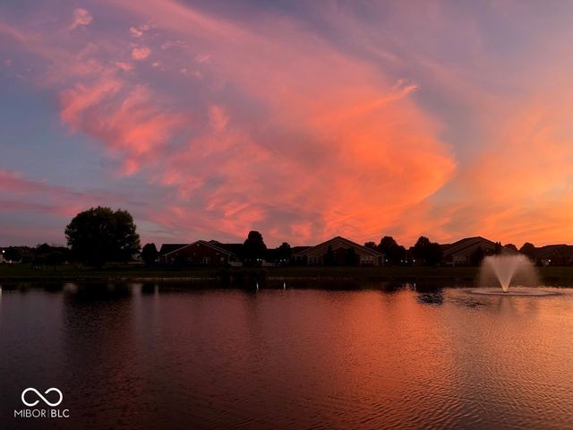 7386 Lake Lakota Place, Indianapolis, IN 46217