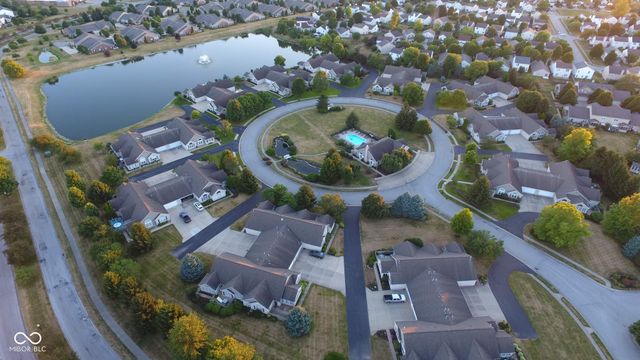 7386 Lake Lakota Place, Indianapolis, IN 46217