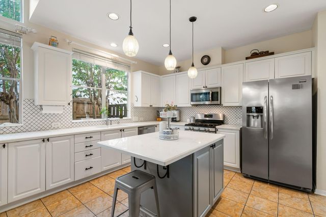 30 Lyreleaf Place, The Woodlands, TX 77382