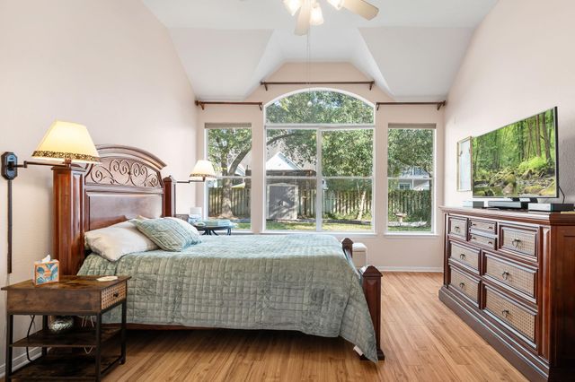 30 Lyreleaf Place, The Woodlands, TX 77382