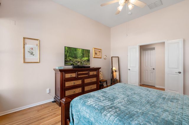 30 Lyreleaf Place, The Woodlands, TX 77382