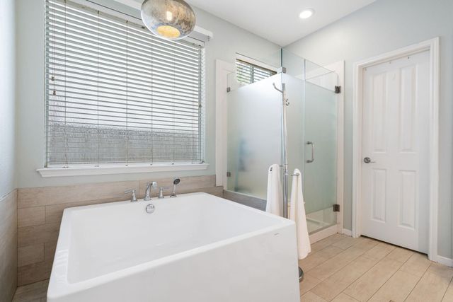 30 Lyreleaf Place, The Woodlands, TX 77382