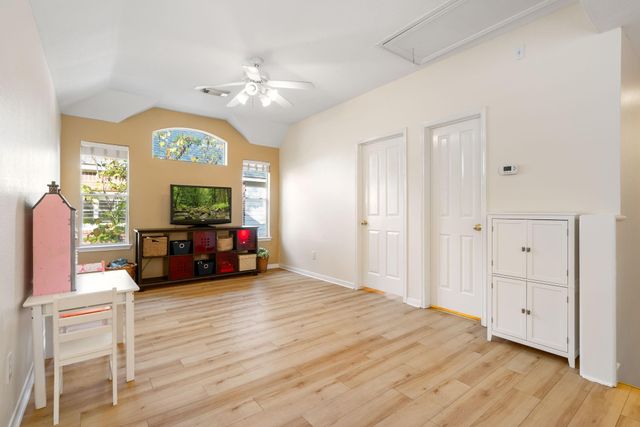 30 Lyreleaf Place, The Woodlands, TX 77382