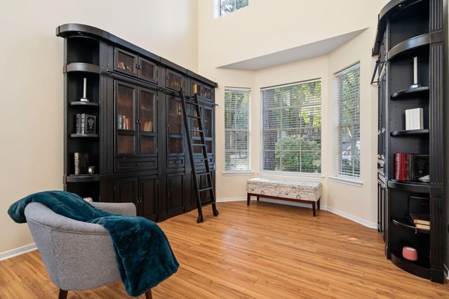 30 Lyreleaf Place, The Woodlands, TX 77382