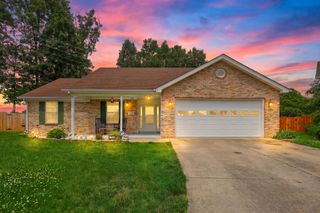 1112 Wood Glen Drive, Frankfort, KY 40601
