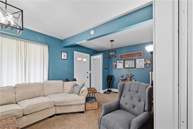 307 E Liberty Street, Girard, OH 44420
