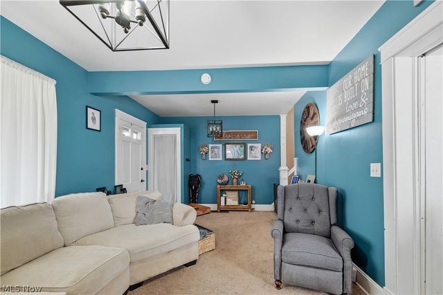 307 E Liberty Street, Girard, OH 44420
