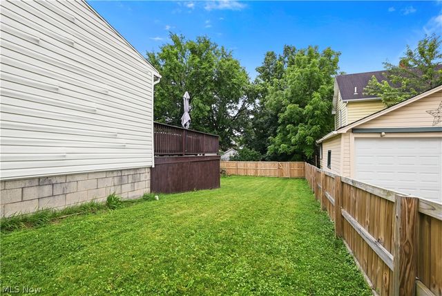 307 E Liberty Street, Girard, OH 44420