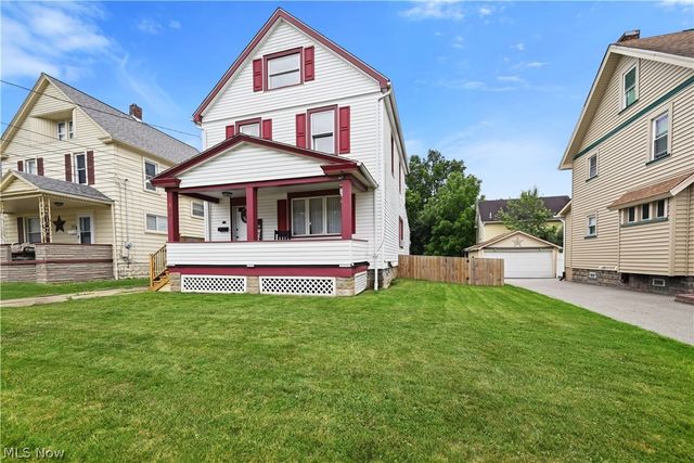 307 E Liberty Street, Girard, OH 44420