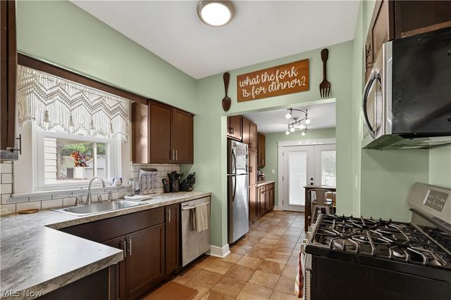 307 E Liberty Street, Girard, OH 44420