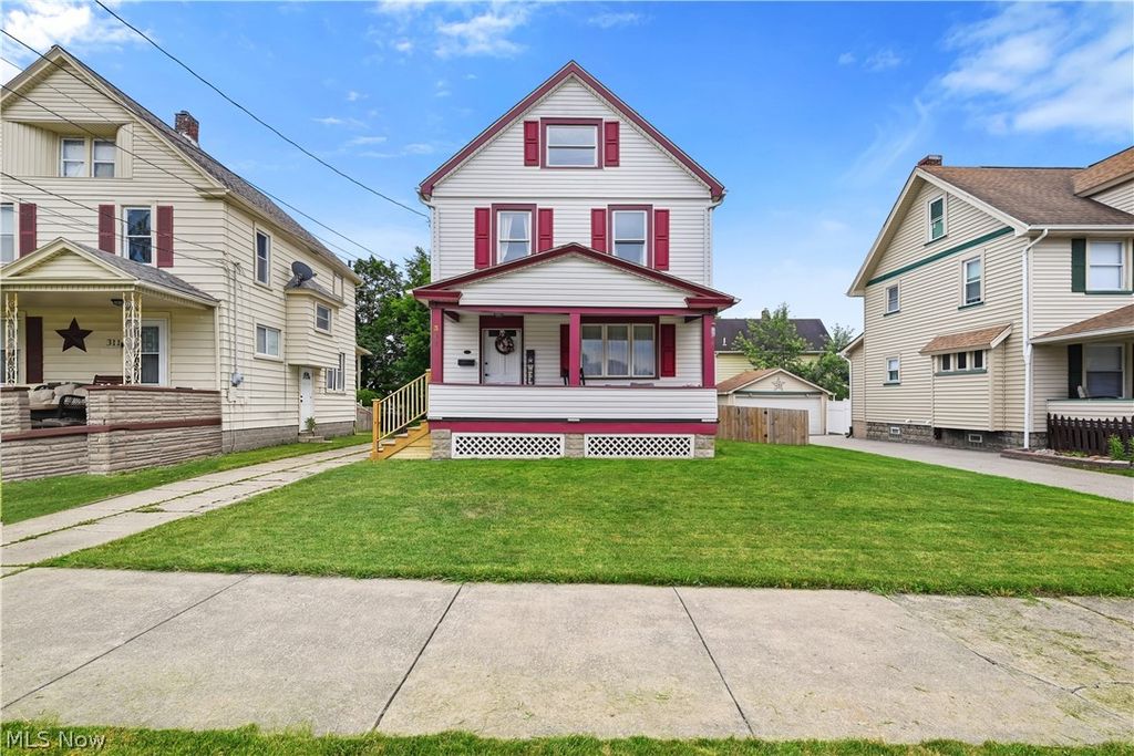 307 E Liberty Street, Girard, OH 44420