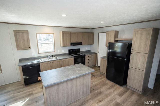 18356 Lassiter Lane, Waynesville, MO 65583