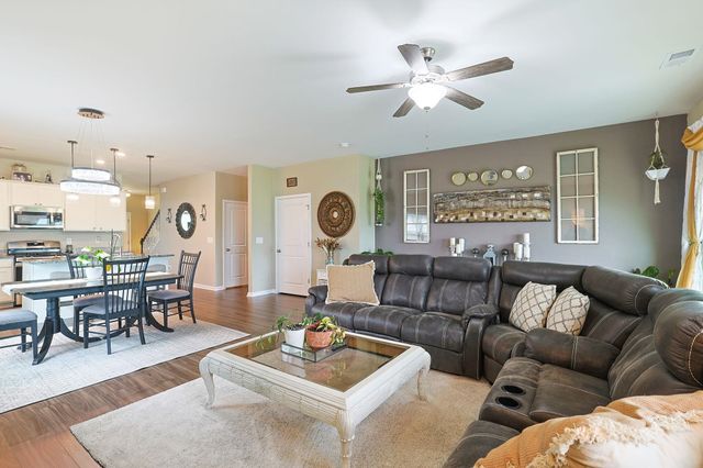 1221 Boswell Ct., Conway, SC 29526