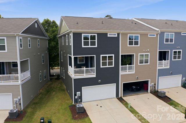 16716 Summers Walk Boulevard, Davidson, NC 28036