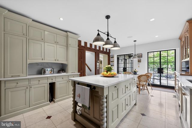 56 TUNBRIDGE RD, Haverford, PA 19041