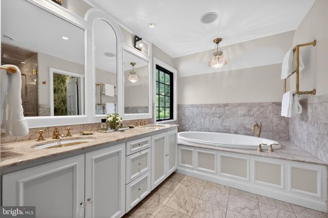 56 TUNBRIDGE RD, Haverford, PA 19041