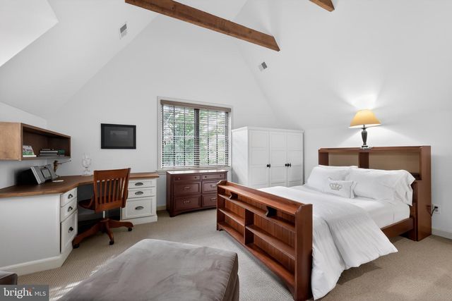 56 TUNBRIDGE RD, Haverford, PA 19041