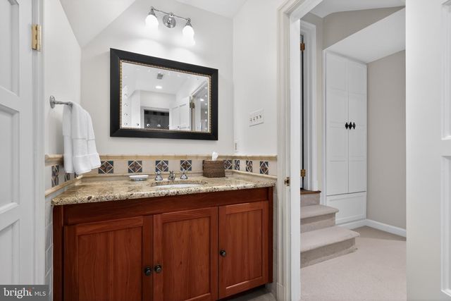 56 TUNBRIDGE RD, Haverford, PA 19041