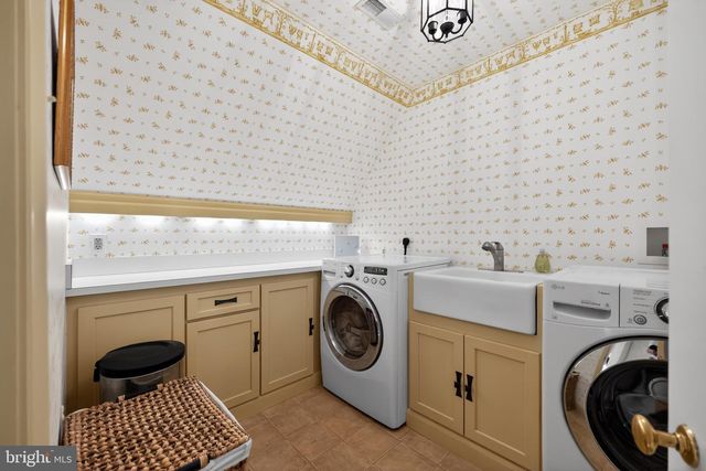 56 TUNBRIDGE RD, Haverford, PA 19041
