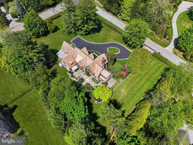 56 TUNBRIDGE RD, Haverford, PA 19041
