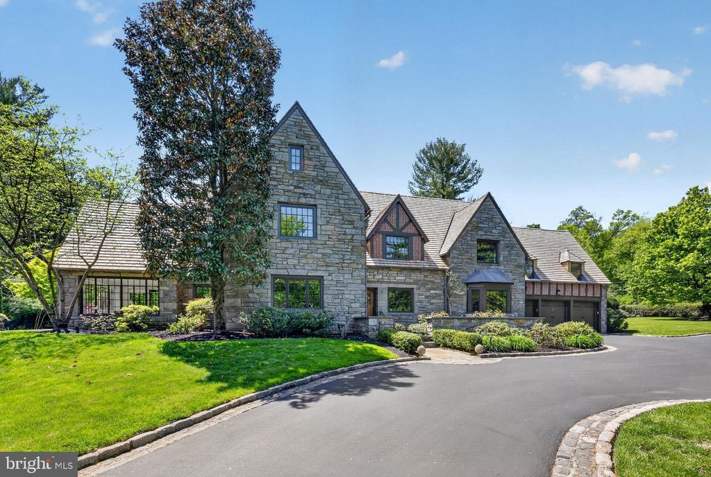 56 TUNBRIDGE RD, Haverford, PA 19041