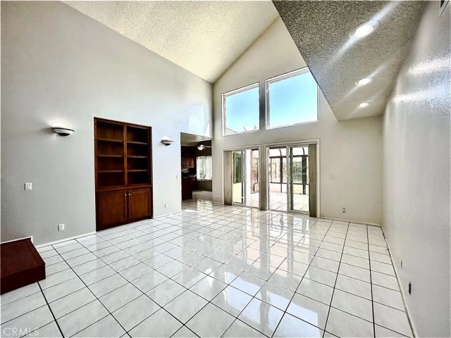10 Bluff Point, Phillips Ranch, CA 91766