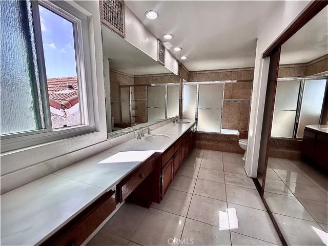 10 Bluff Point, Phillips Ranch, CA 91766