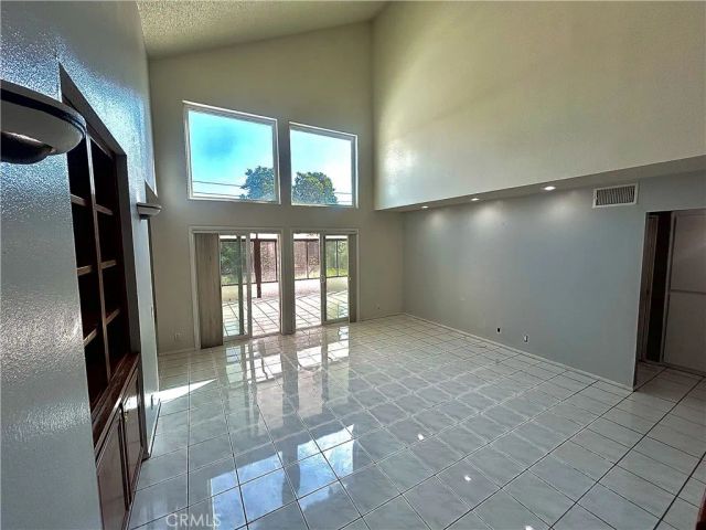 10 Bluff Point, Phillips Ranch, CA 91766