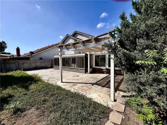 10 Bluff Point, Phillips Ranch, CA 91766