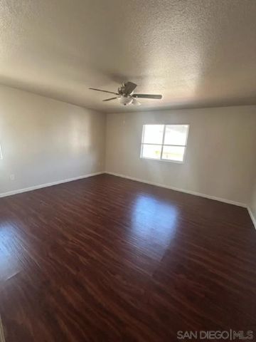 849 Elizabeth St, El Cajon, CA 92019
