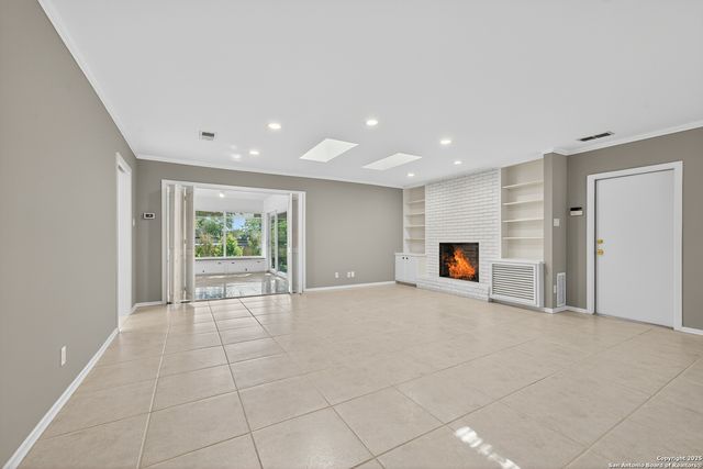 120 Herweck, Castle Hills, TX 78213