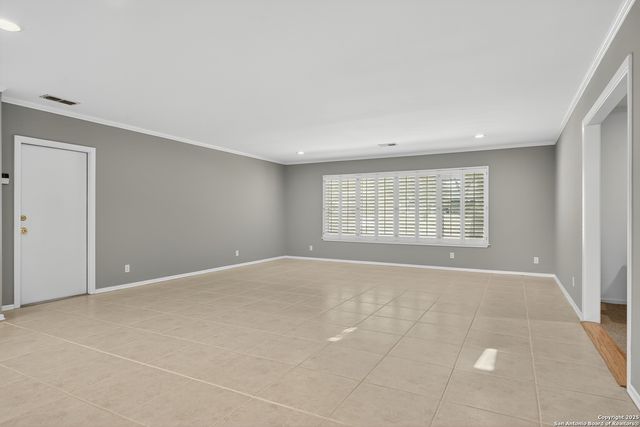 120 Herweck, Castle Hills, TX 78213