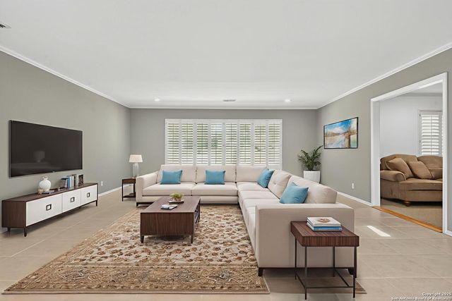 120 Herweck, Castle Hills, TX 78213