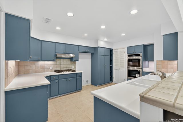 120 Herweck, Castle Hills, TX 78213