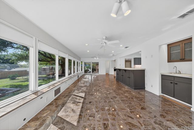 120 Herweck, Castle Hills, TX 78213