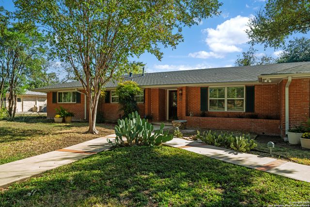 120 Herweck, Castle Hills, TX 78213