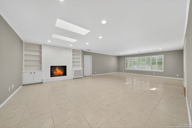 120 Herweck, Castle Hills, TX 78213