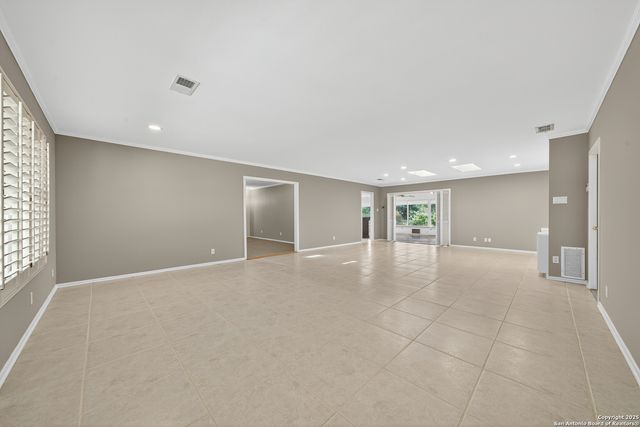 120 Herweck, Castle Hills, TX 78213