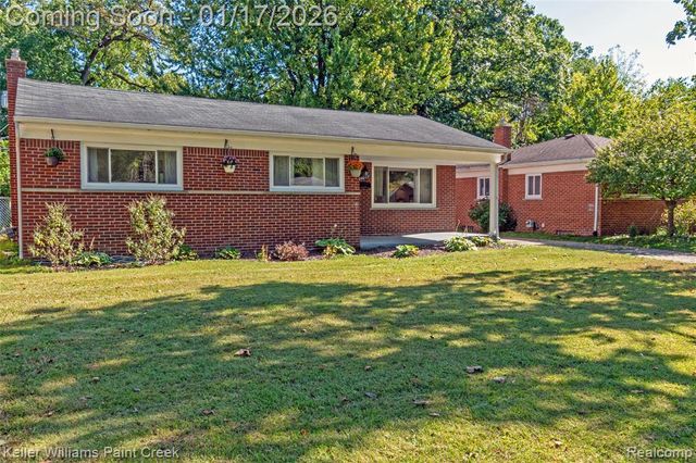 24070 Rosewood Street, Oak Park, MI 48237