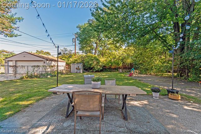 24070 Rosewood Street, Oak Park, MI 48237