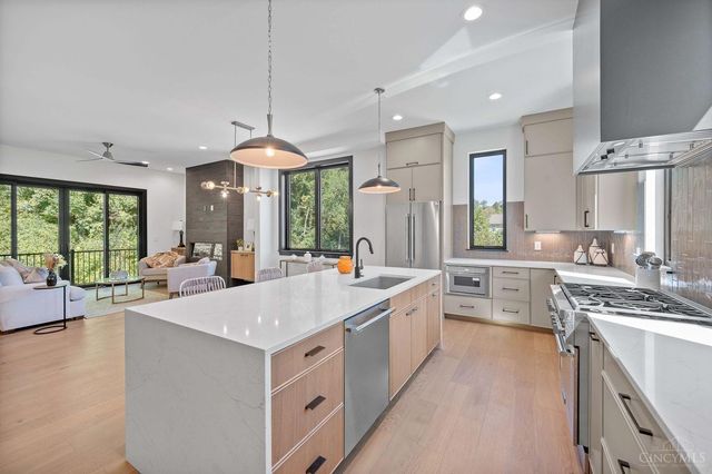 3771 Miami Run, Mariemont, OH 45227