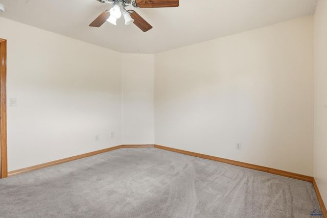 2102 OAK AVE, Rapid City, SD 57701