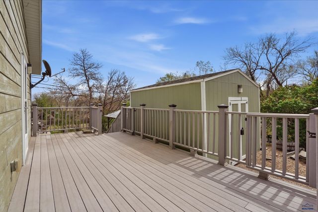 2102 OAK AVE, Rapid City, SD 57701
