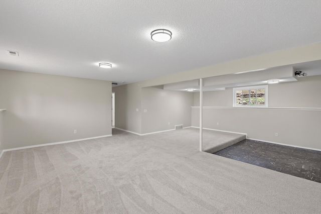 116 Knoll Circle E, Burnsville, MN 55337