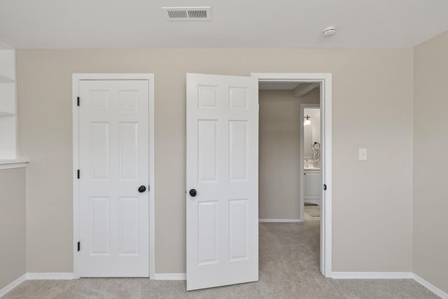 116 Knoll Circle E, Burnsville, MN 55337