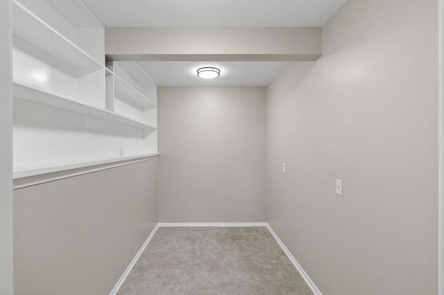 116 Knoll Circle E, Burnsville, MN 55337