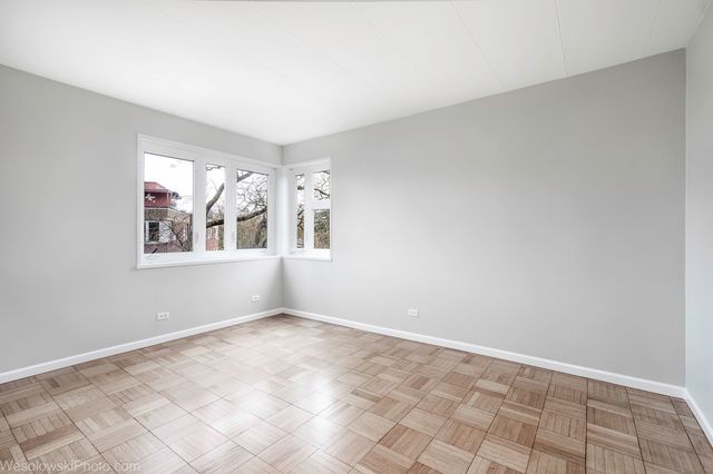 7210 Oak Avenue 4SW, River Forest, IL 60305